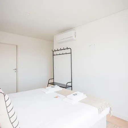 Apartment Liiiving In - Design Porto